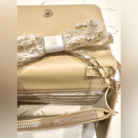 Bebe Cream Small Crossbody Bag with Gold Chain, Card Case and Wristlet NWT - Picture 4 of 11